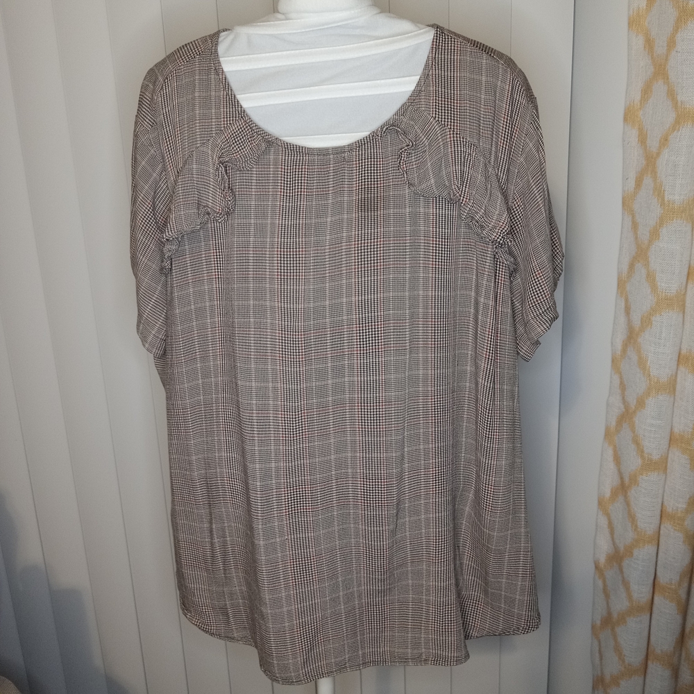 Van Heusen XXL Plaid Ruffle Women's Blouse | Tan Black Red | Short Sleeve